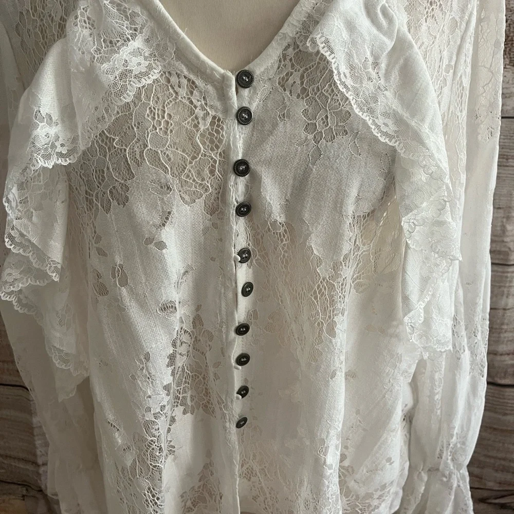 POL White Lace Ruffle Blouse - Picture 2 of 6